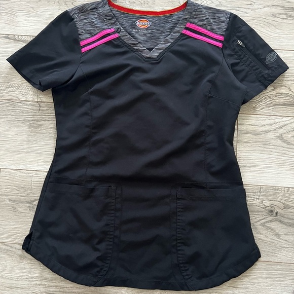 Dickies Black and Pink Fitted scrub top - Picture 1 of 4